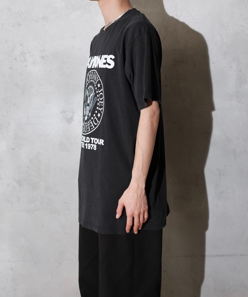 THRIFTY LOOK(スリフティールック)の「THRIFTY LOOK スリフティルック / THRIFTY"RAMONES"TEE(Tシャツ/カットソー・メンズ・ブラック・X-LARGE)」の9枚目の写真