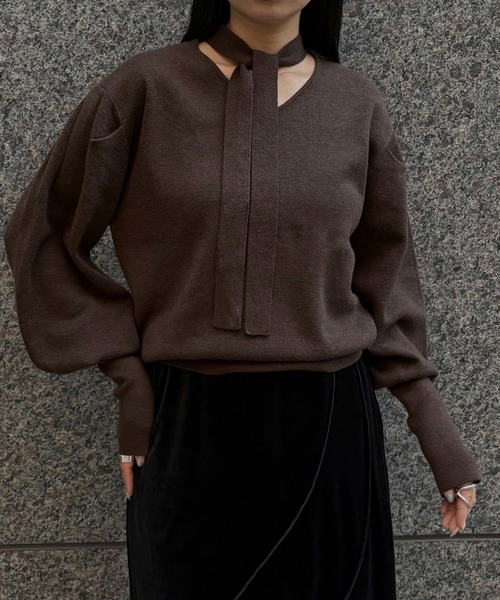 &g'aime(アンジェム)の「【&g'aime 】 チョーカー付きニット Choker Neck Knit(ニット/セーター・レディース・ブラウン/ブラック/ライトグレー・FREE)」の1枚目の写真