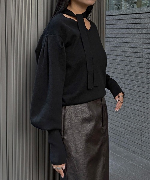 &g'aime(アンジェム)の「【&g'aime 】 チョーカー付きニット Choker Neck Knit(ニット/セーター・レディース・ブラウン/ブラック/ライトグレー・FREE)」の6枚目の写真