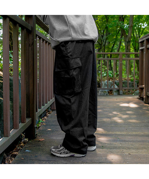 RUGGED HOUSE(ラギッドハウス)の「ビッグポケットカーゴワイドバルーンパンツブラック(その他パンツ・メンズ・ブラック・38/36)」の1枚目の写真