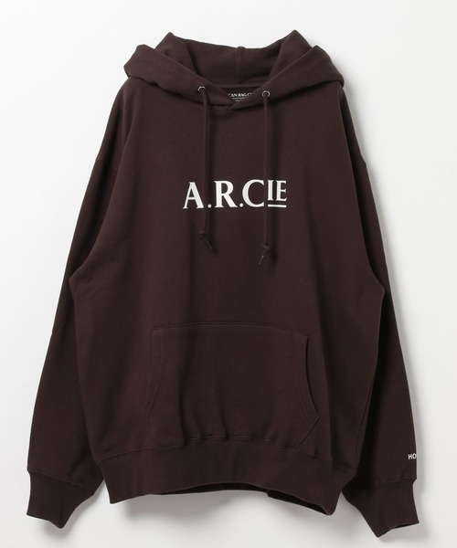 AMERICAN RAG CIE(アメリカンラグシー)の「【AMERICAN RAG CIE】ロゴスウェットフーディー(パーカー・メンズ・ライトグレー/ブラウン・LARGE/MEDIUM)」の1枚目の写真