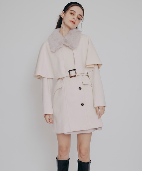 REDYAZEL(レディアゼル)の「マルチWAYケープファーショートコート(ステンカラーコート・レディース・サックスブルー/オフホワイト/ネイビー・SMALL/MEDIUM)」の6枚目の写真