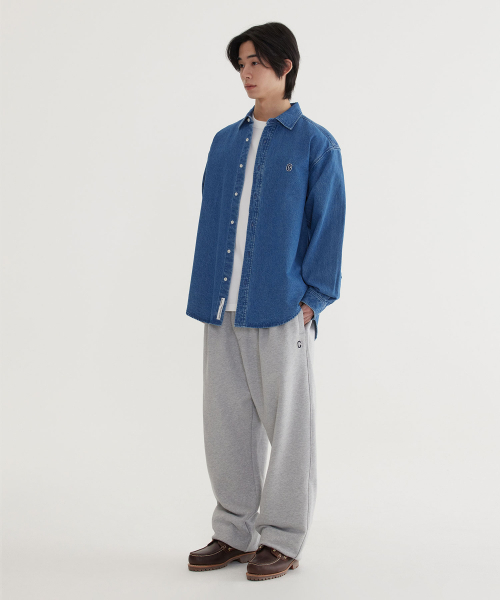 COVERNAT(カバーナット)の「Cロゴデニムシャツブルー(シャツ/ブラウス・レディース・その他・X-SMALL/SMALL/MEDIUM/LARGE/X-LARGE/XX-LARGE)」の5枚目の写真