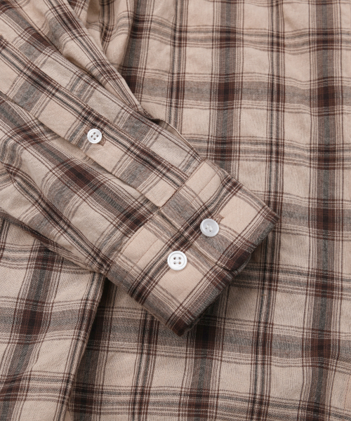 YALE(イェール)の「ウィメンズルーズフィットマルチチェックシャツ_ベージュ(シャツ/ブラウス・レディース・その他・SMALL/MEDIUM)」の5枚目の写真