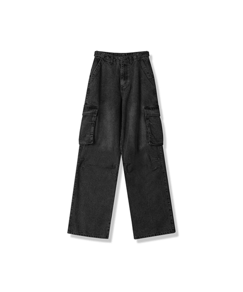 ZENDUST(ジェンダスト)の「Dart Accent Denim Pants BLACK(デニムパンツ・レディース・ブラック・MEDIUM/SMALL/X-LARGE/LARGE)」の1枚目の写真