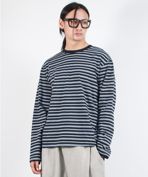DEMARC(ドゥマーク)の「M MULTI STRIPE LONG SLEEVE TEE - Navy(Tシャツ/カットソー・メンズ・その他・MEDIUM/LARGE)」の3枚目の写真