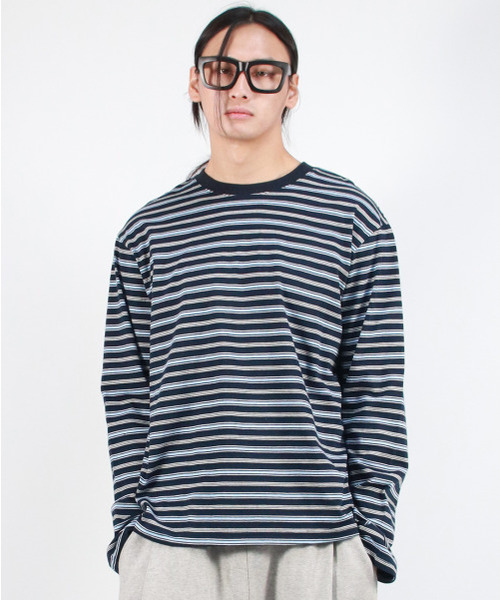 DEMARC(ドゥマーク)の「M MULTI STRIPE LONG SLEEVE TEE - Navy(Tシャツ/カットソー・メンズ・その他・MEDIUM/LARGE)」の4枚目の写真