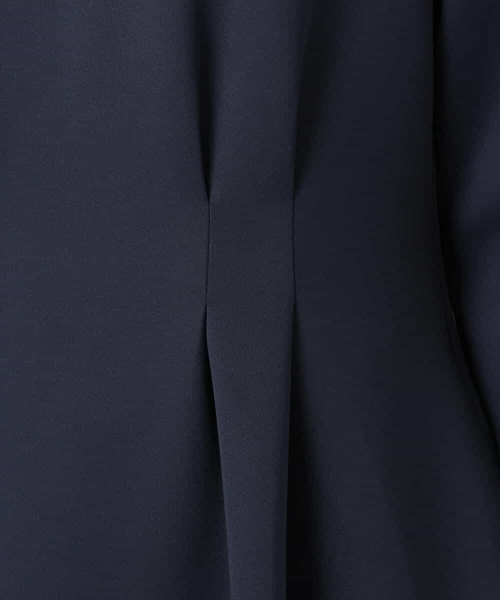 MK MICHEL KLEIN（エムケーミッシェルクラン）の「スムースダンボール タックワンピース/洗える（ワンピース・レディース・ライトグレー/ネイビー・38）」の6枚目の写真