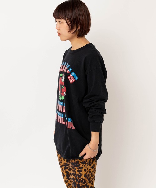 RNA（アールエヌエー）の「M2617 ジャンクアップルプリントロンＴ（Tシャツ/カットソー・レディース・ブラック/ホワイト/オレンジ・MEDIUM）」の6枚目の写真
