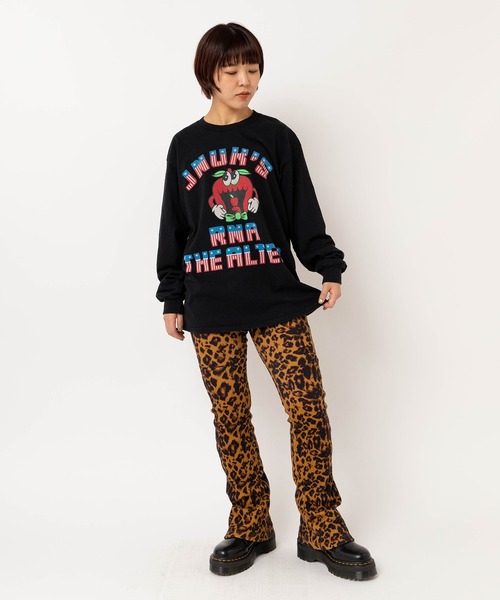RNA（アールエヌエー）の「M2617 ジャンクアップルプリントロンＴ（Tシャツ/カットソー・レディース・ブラック/ホワイト/オレンジ・MEDIUM）」の14枚目の写真