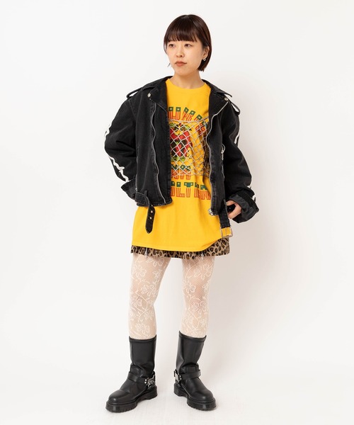 RNA（アールエヌエー）の「M2617 ジャンクアップルプリントロンＴ（Tシャツ/カットソー・レディース・ブラック/ホワイト/オレンジ・MEDIUM）」の18枚目の写真
