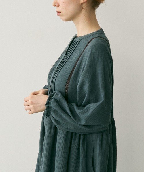 Crisp(クリスプ)の「タックレースダブルガーゼワンピース(ワンピース・レディース・レッド/グレイッシュブルー・FREE)」の9枚目の写真