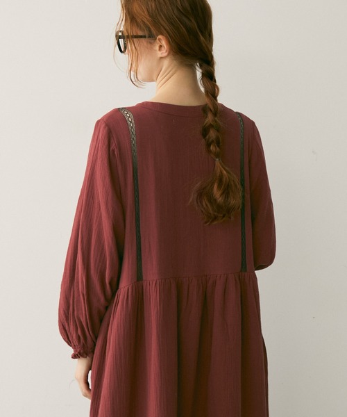 Crisp(クリスプ)の「タックレースダブルガーゼワンピース(ワンピース・レディース・レッド/グレイッシュブルー・FREE)」の19枚目の写真