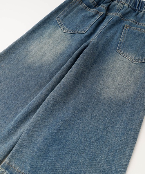 URBAN CHERRY（アーバンチェリー）の「裾フリンジワイドデニムパンツ（デニムパンツ・キッズ・ブルー・140cm/130cm/120cm/110cm）」の5枚目の写真