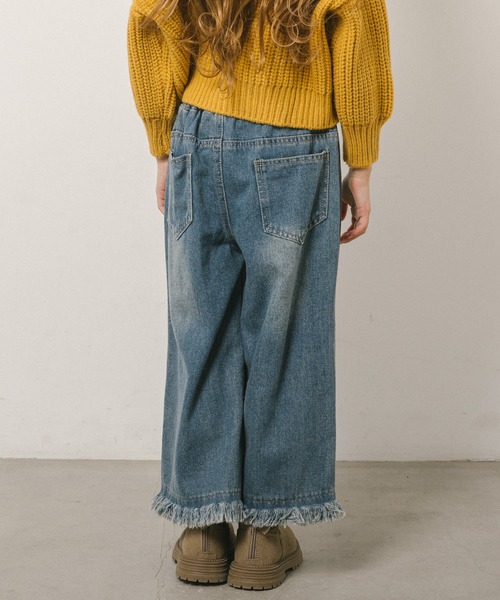 URBAN CHERRY（アーバンチェリー）の「裾フリンジワイドデニムパンツ（デニムパンツ・キッズ・ブルー・140cm/130cm/120cm/110cm）」の16枚目の写真