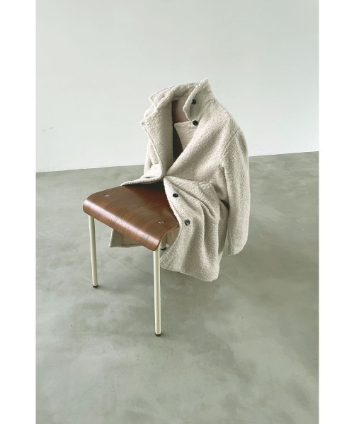 marjour（マージュール）の「BOUCLE STAND COLLAR COAT（その他アウター・レディース・アイボリー/ブラック・M）」の5枚目の写真