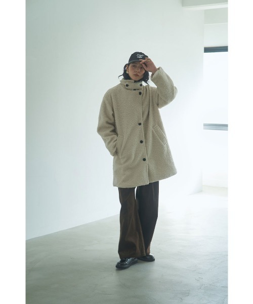 marjour（マージュール）の「BOUCLE STAND COLLAR COAT（その他アウター・レディース・アイボリー/ブラック・M）」の9枚目の写真
