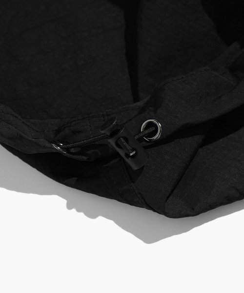ISTKUNST(イストクンスト)の「LOWRISE PARACHUTE PANTS_BLACK(IK2DMMPA11A)(スウェットパンツ・レディース・ブラック・S/M)」の5枚目の写真