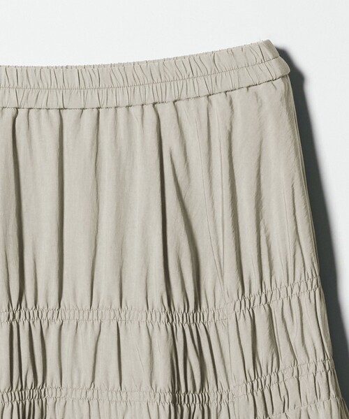 BEAUTY&YOUTH UNITED ARROWS（ビューティーアンドユースユナイテッドアローズ）の「レーヨンブレンド シャーリング ロングスカート（スカート・レディース・ホワイト/ライトグレー・M/S）」の11枚目の写真