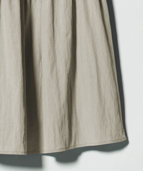 BEAUTY&YOUTH UNITED ARROWS（ビューティーアンドユースユナイテッドアローズ）の「レーヨンブレンド シャーリング ロングスカート（スカート・レディース・ホワイト/ライトグレー・M/S）」の13枚目の写真