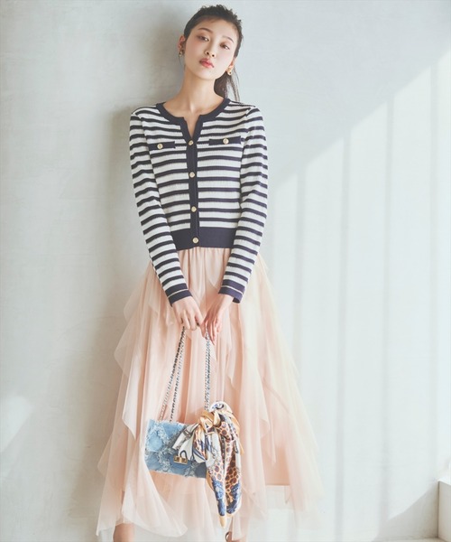 AND COUTURE(アンドクチュール)の「ラッフルフリルチュールスカート(スカート・レディース・アイボリー/サックスブルー/ブラック/ピンク・FREE)」の4枚目の写真