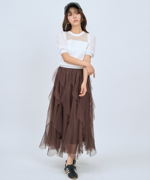 AND COUTURE(アンドクチュール)の「ラッフルフリルチュールスカート(スカート・レディース・ホワイト/サックスブルー/ブラック/ピンクベージュ/モカ/チャコールグレー・FREE)」の4枚目の写真