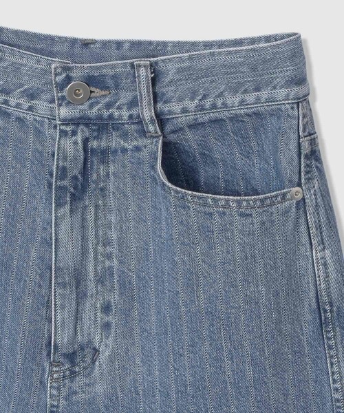 allureville(アルアバイル)の「【ATELIER Line】デニムバギーパンツ(デニムパンツ・レディース・ブラック/インディゴブルー・1/2)」の13枚目の写真