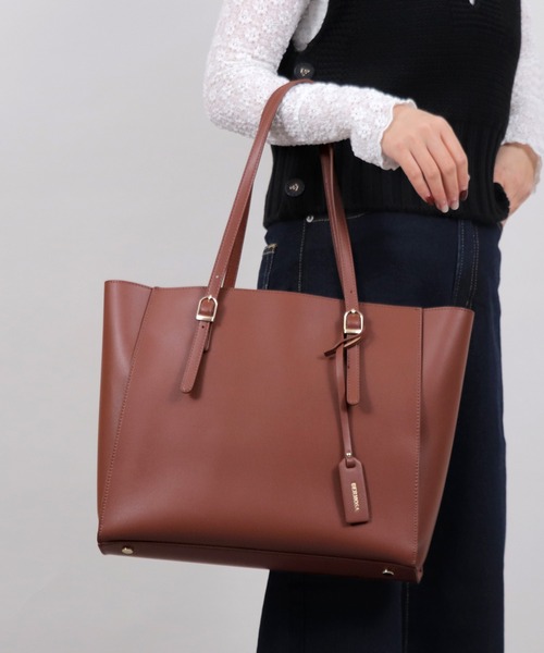 Bermosa（ベルモサ）の「【A4対応】シンプル ビジネス トートバッグ（トートバッグ・レディース・ブラック/ブラウン・FREE）」の2枚目の写真