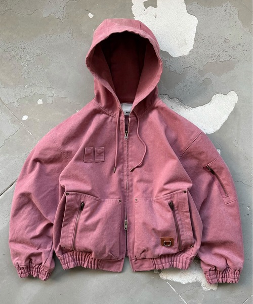 Perushu(ペルーシュ)の「DOUBLE ZIP 4POCKET UTILITY SHORT HOODED BLOUSON/ダブルジップ4ポケットユーティリティショートフードブルゾン(ブルゾン・メンズ・ブラック/その他/ピンク・SMALL/LARGE/MEDIUM)」の2枚目の写真