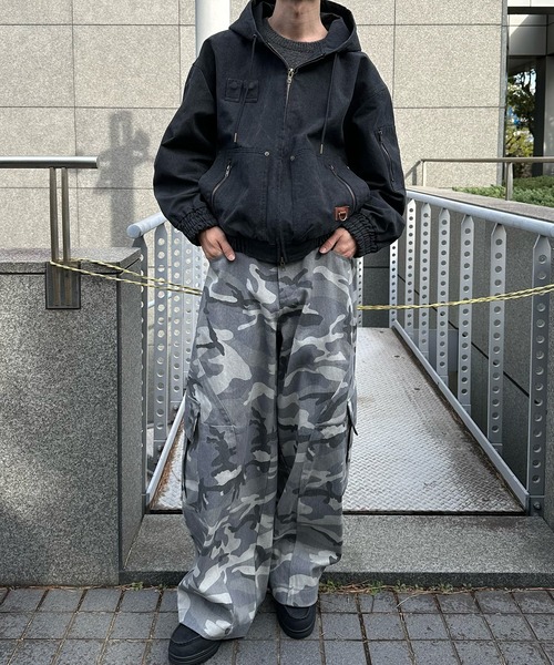Perushu(ペルーシュ)の「DOUBLE ZIP 4POCKET UTILITY SHORT HOODED BLOUSON/ダブルジップ4ポケットユーティリティショートフードブルゾン(ブルゾン・メンズ・ブラック/その他/ピンク・SMALL/LARGE/MEDIUM)」の8枚目の写真