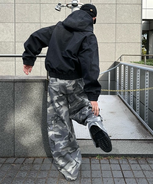 Perushu(ペルーシュ)の「DOUBLE ZIP 4POCKET UTILITY SHORT HOODED BLOUSON/ダブルジップ4ポケットユーティリティショートフードブルゾン(ブルゾン・メンズ・ブラック/その他/ピンク・SMALL/LARGE/MEDIUM)」の10枚目の写真