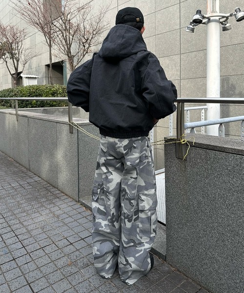 Perushu(ペルーシュ)の「DOUBLE ZIP 4POCKET UTILITY SHORT HOODED BLOUSON/ダブルジップ4ポケットユーティリティショートフードブルゾン(ブルゾン・メンズ・ブラック/その他/ピンク・SMALL/LARGE/MEDIUM)」の11枚目の写真