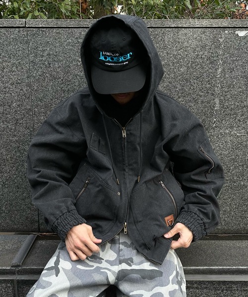 Perushu(ペルーシュ)の「DOUBLE ZIP 4POCKET UTILITY SHORT HOODED BLOUSON/ダブルジップ4ポケットユーティリティショートフードブルゾン(ブルゾン・メンズ・ブラック/その他/ピンク・SMALL/LARGE/MEDIUM)」の4枚目の写真