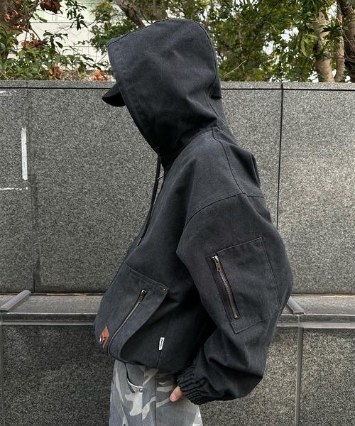 Perushu(ペルーシュ)の「DOUBLE ZIP 4POCKET UTILITY SHORT HOODED BLOUSON/ダブルジップ4ポケットユーティリティショートフードブルゾン(ブルゾン・メンズ・ブラック/その他/ピンク・SMALL/LARGE/MEDIUM)」の6枚目の写真