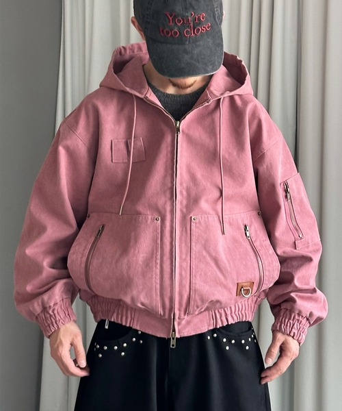 Perushu(ペルーシュ)の「DOUBLE ZIP 4POCKET UTILITY SHORT HOODED BLOUSON/ダブルジップ4ポケットユーティリティショートフードブルゾン(ブルゾン・メンズ・ブラック/その他/ピンク・SMALL/LARGE/MEDIUM)」の21枚目の写真