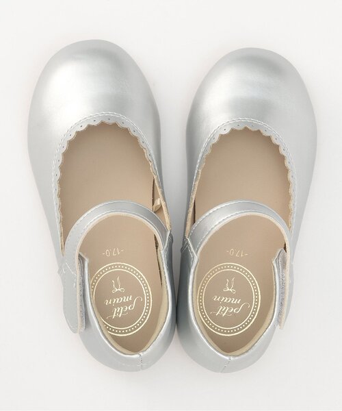 petit main（プティマイン）の「【フォーマル】スカラップパンプス（パンプス・キッズ・ブラック/シルバー/オフホワイト・20cm/17cm/18cm/19cm）」の6枚目の写真