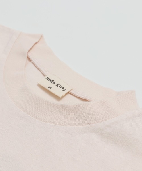sanrio(サンリオ)の「〈サンリオ〉ハローキティ/半袖Tシャツ(Tシャツ/カットソー・レディース・チャコール/オートミール/ブラック/クリーム・MEDIUM/LARGE)」の7枚目の写真