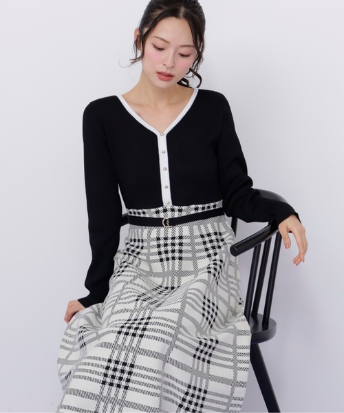 JILL by JILL STUART(ジルバイジルスチュアート)の「チェックニットワンピース(ワンピース・レディース・ネイビー/ブラック/ブルー・FREE)」の2枚目の写真