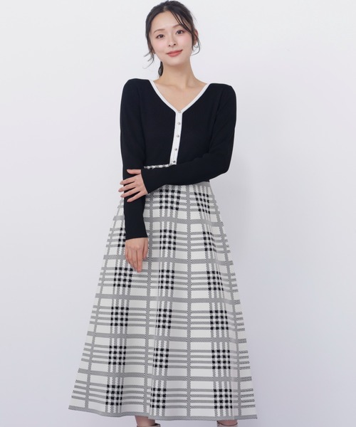 JILL by JILL STUART(ジルバイジルスチュアート)の「チェックニットワンピース(ワンピース・レディース・ネイビー/ブラック/ブルー・FREE)」の21枚目の写真