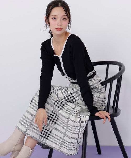 JILL by JILL STUART(ジルバイジルスチュアート)の「チェックニットワンピース(ワンピース・レディース・ネイビー/ブラック/ブルー・FREE)」の19枚目の写真