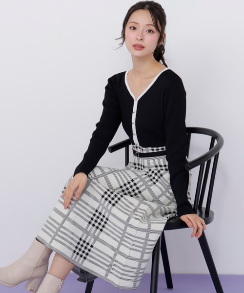 JILL by JILL STUART(ジルバイジルスチュアート)の「チェックニットワンピース(ワンピース・レディース・ネイビー/ブラック/ブルー・FREE)」の18枚目の写真