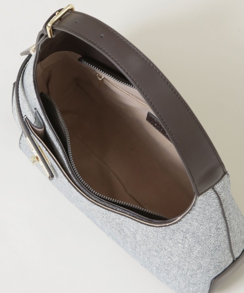 NANO universe(ナノユニバース)の「ターンロックベルトキャンバスワンハンドルバッグ(ハンドバッグ・レディース・ネイビー/ベージュ・F)」の16枚目の写真