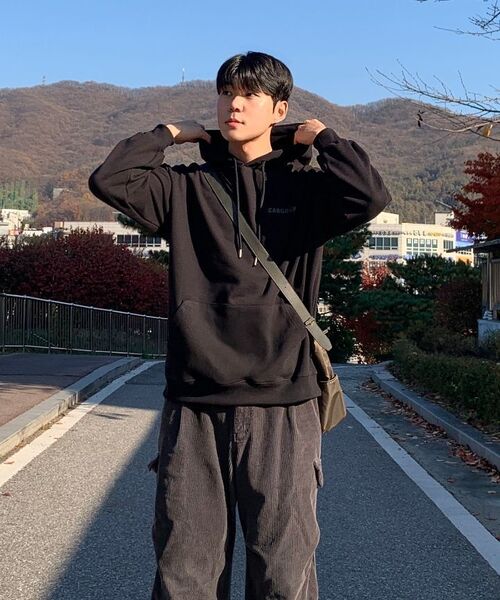 CARGOBROS(カーゴブロス)の「エッセンシャルロゴオーバーフィットフードTシャツ(グレー)(パーカー・メンズ・その他・SMALL/MEDIUM/LARGE/X-LARGE/S-M/M-L/L-XL/XL-XXL)」の8枚目の写真