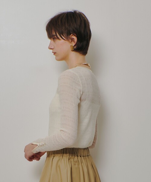 allureville(アルアバイル)の「ランダムシャーリングプルオーバー(Tシャツ/カットソー・レディース・ブルー/ブラック/アイボリー・2)」の16枚目の写真