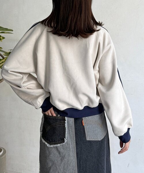 CPCM(シーピーシーエム)の「フェイクスエードトラックジャケット(ブルゾン・レディース・チャコールグレー/カーキ/アイボリー/インディゴブルー・MEDIUM/SMALL)」の21枚目の写真