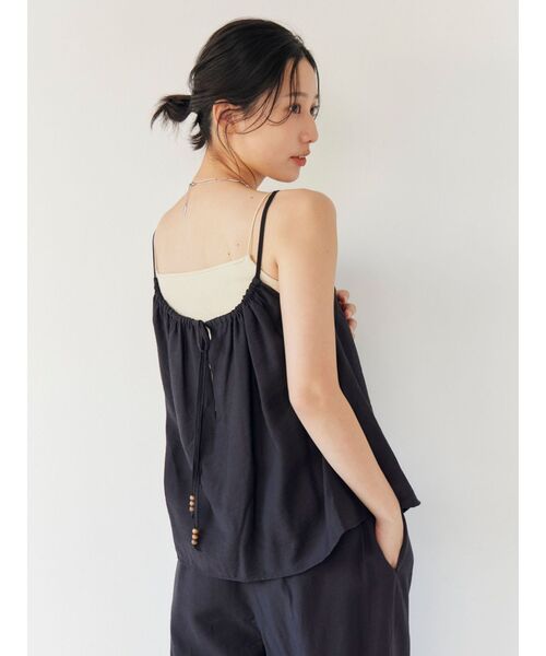 Ungrid（アングリッド）の「【WEB限定】ウッドビーズコンビキャミセットアップ（キャミソール・レディース・ブラウン/グリーン/ブラック・FREE）」の8枚目の写真