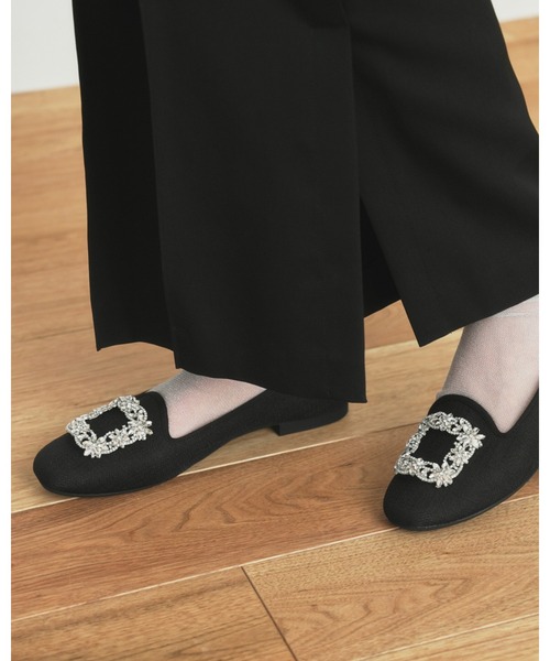 Emma Francis（エマフランシス）の「アーチカット ビジュー フラット パンプス（パンプス・レディース・ブラック/ライトグリーン/ベージュ・23.5cm/23.0cm/24.0cm/22.5cm/22.0cm/25.0cm/24.5cm）」の2枚目の写真