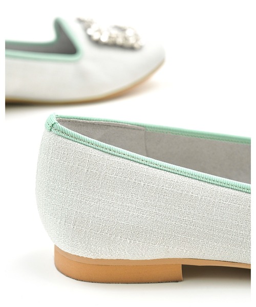 Emma Francis（エマフランシス）の「アーチカット ビジュー フラット パンプス（パンプス・レディース・ブラック/ライトグリーン/ベージュ・23.5cm/23.0cm/24.0cm/22.5cm/22.0cm/25.0cm/24.5cm）」の15枚目の写真