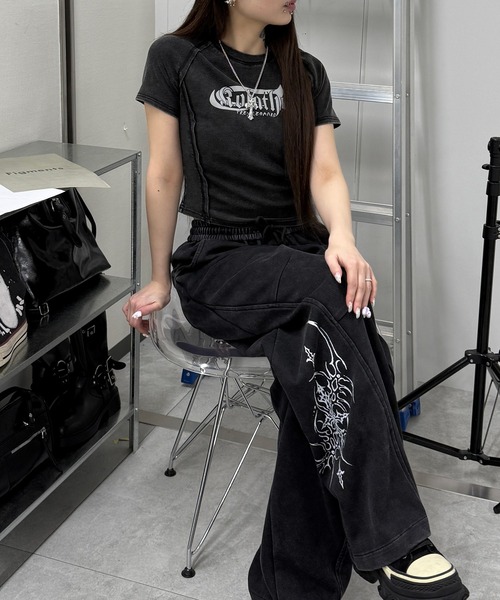 Figments(フィグメンツ)の「twinkleロゴクロップドT(Tシャツ/カットソー・レディース・スミクロ・FREE)」の5枚目の写真