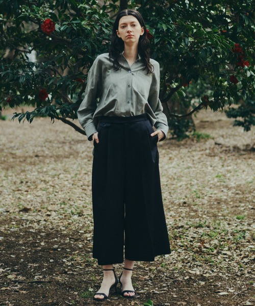 ADORE(アドーア)の「◆ドライタッチレーヨンブラウス(シャツ/ブラウス・レディース・ホワイト/カーキ・38)」の17枚目の写真